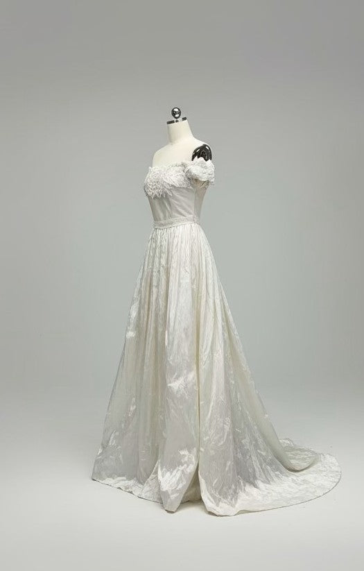 ED2004 Ivory Off Shoulder Lace Bridal Gown - Sample Sale AUD $449